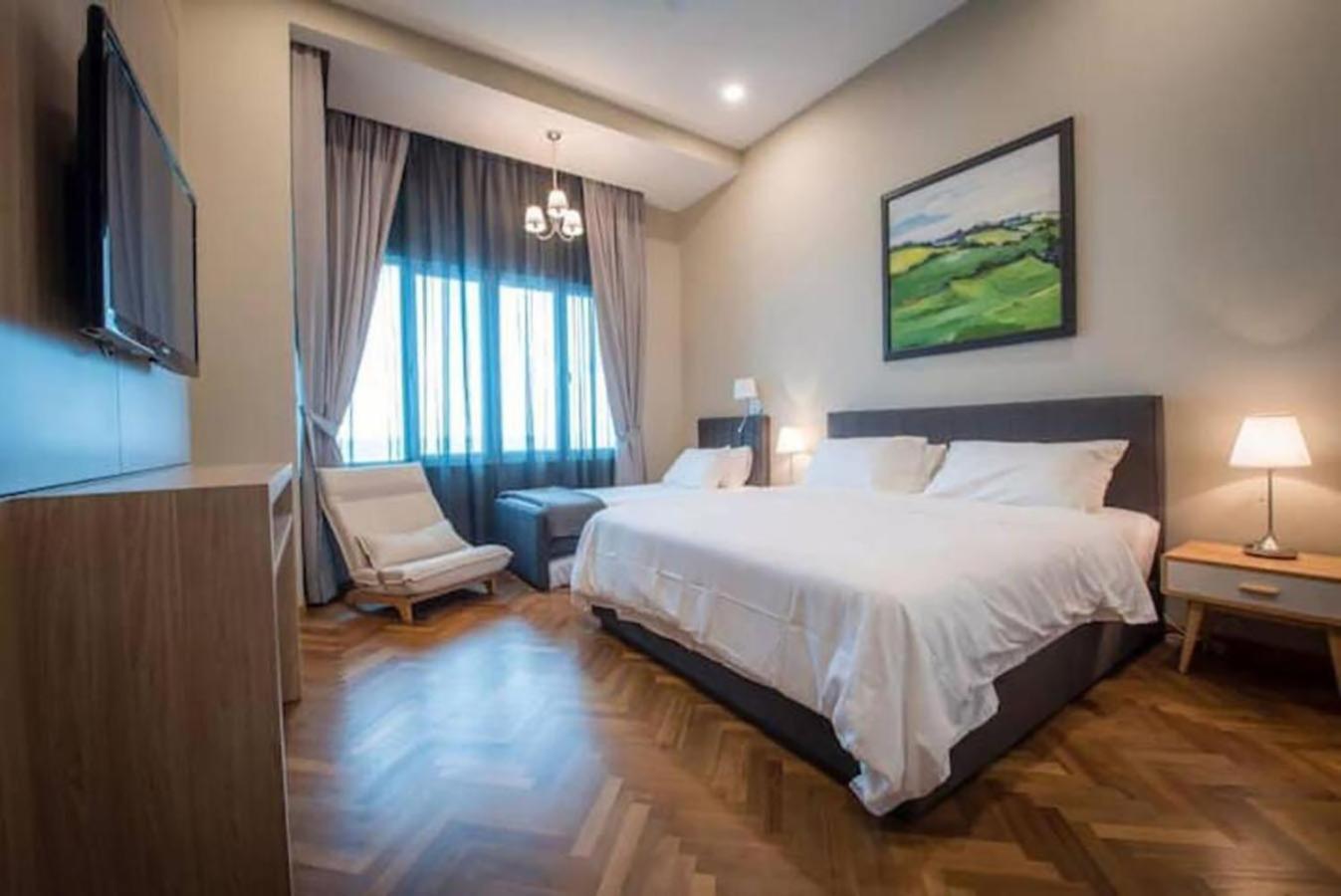 Tree Premier Suite Strait Quay Luxury Marina Suite Tanjung Tokong Екстериор снимка